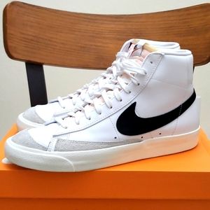 NIKE BLAZER MID '77 VNTG (BQ6806-100)
